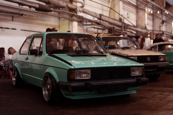 Transformez Vos Looks Décontractés avec des Imprimés Animaliers : Astuces pour un Style Chic et Équilibré